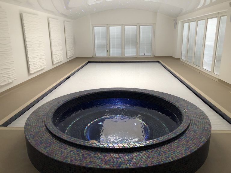 spa design integrating into the pool room
